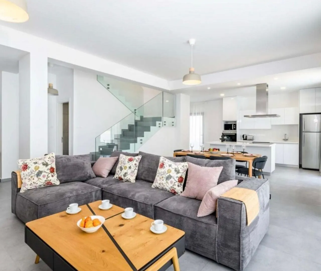 פרוטאראס By The Beach Villa 2