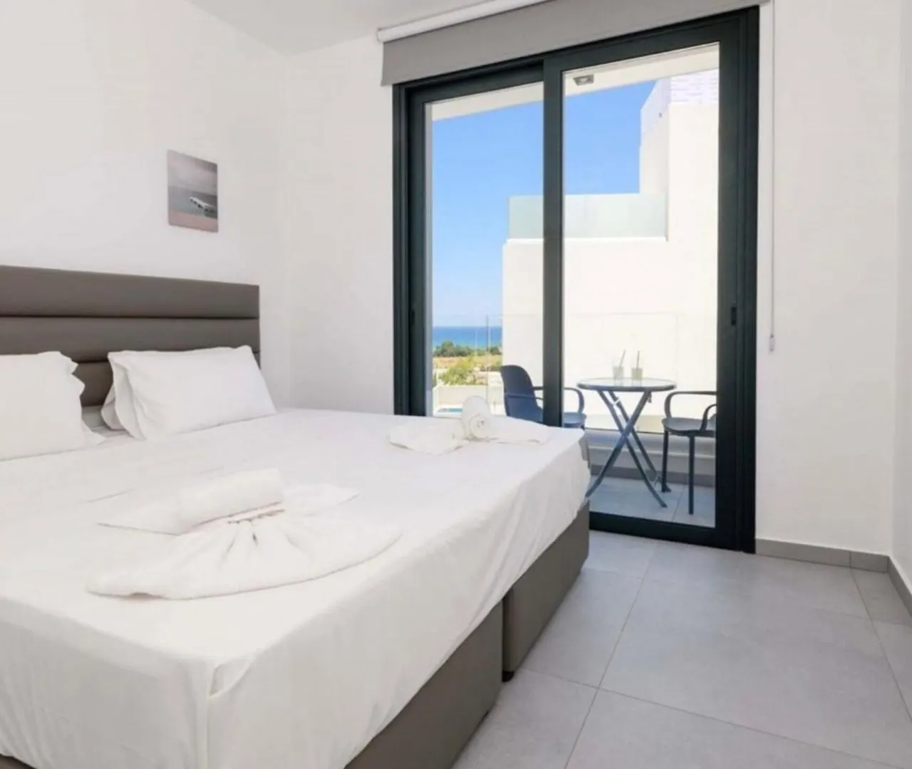 פרוטאראס By The Beach Villa 2 0*,